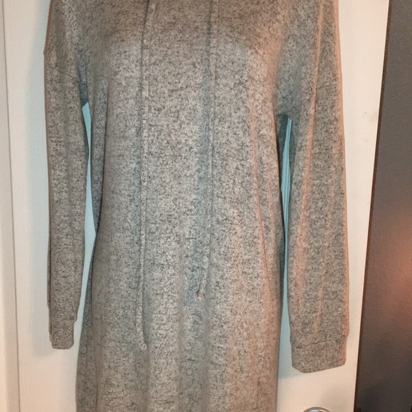 Super soft gray tunic hoodie - Picture 3 of 5